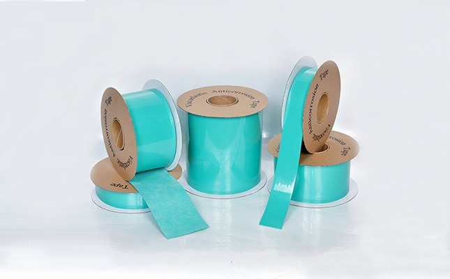 粘彈體膠帶是一種新型冷纏防腐材料,具有良好的耐化學性和獨特的長效防腐蝕性能。